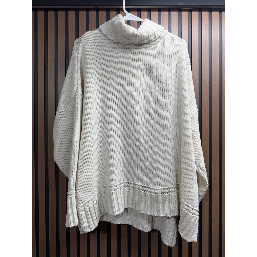 Aerie Chenille Turtleneck Sweater XL Cream Oversized Chunky Knit High Low Hem